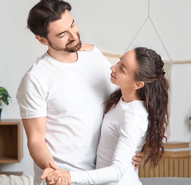 Como dançar o básico sem passar vergonha em festas Tribo da conquista Capa Web Stories