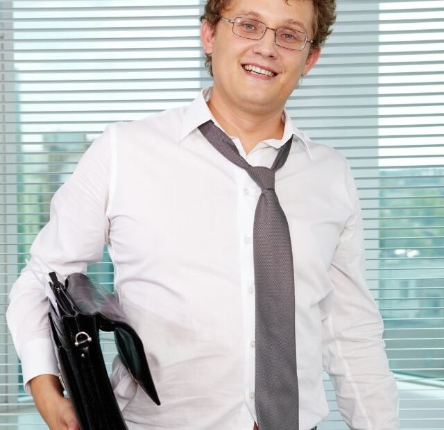 Como o desleixo na roupa mata a atração subconsciente Tribo da conquista Capa Web Stories