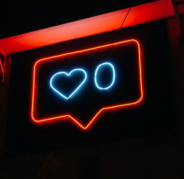 Ela visualiza seus Stories mas não responde Tribo da conquista Capa Web Stories