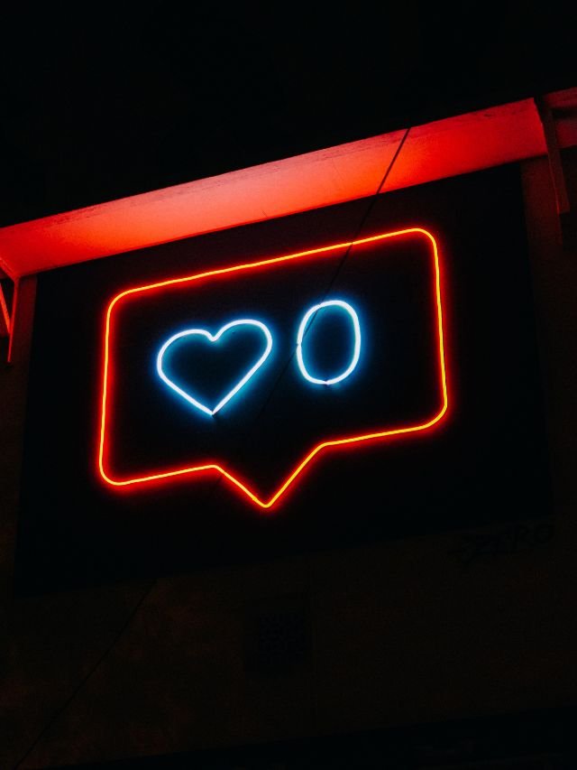 Ela visualiza seus Stories mas não responde?