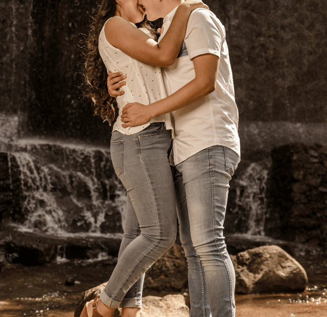 Medo de não saber onde colocar as mãos no beijo, Tribo da conquista Capa Web Stories