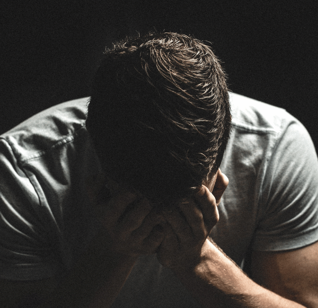 Você se sente invisível na balada Leia isso Tribo da conquista Capa Web Stories