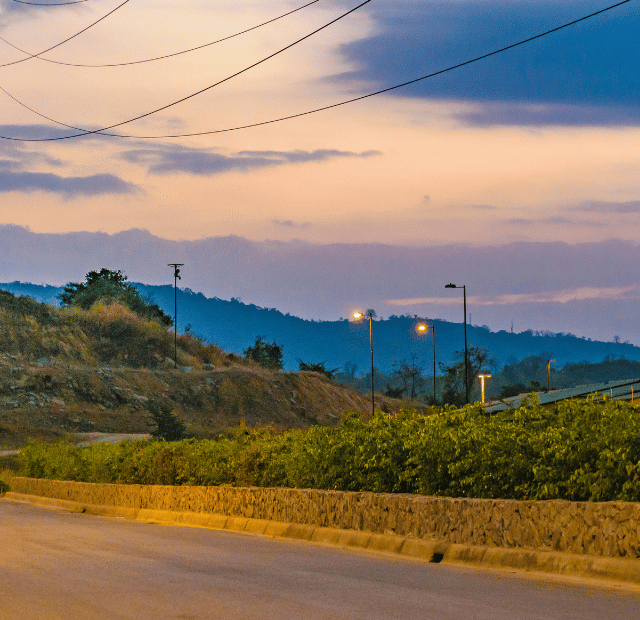Você mora longe dela, periferia, bairro afastado, O bloqueio, Tribo da conquista Capa Web Stories